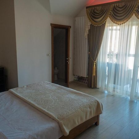 Casa Amaya Bacau Luaran gambar