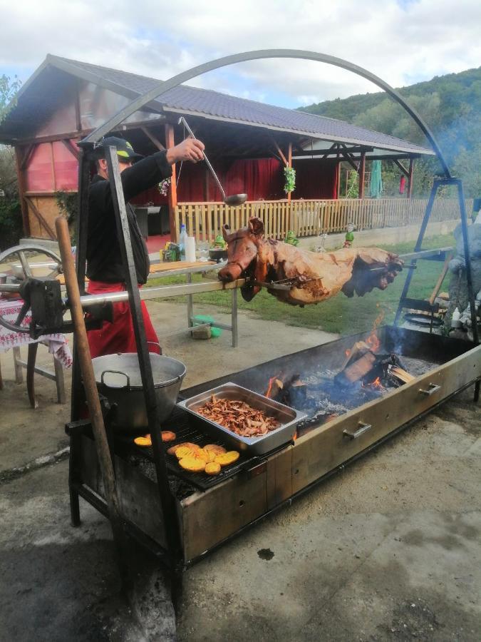 Casa Amaya Bacau Luaran gambar
