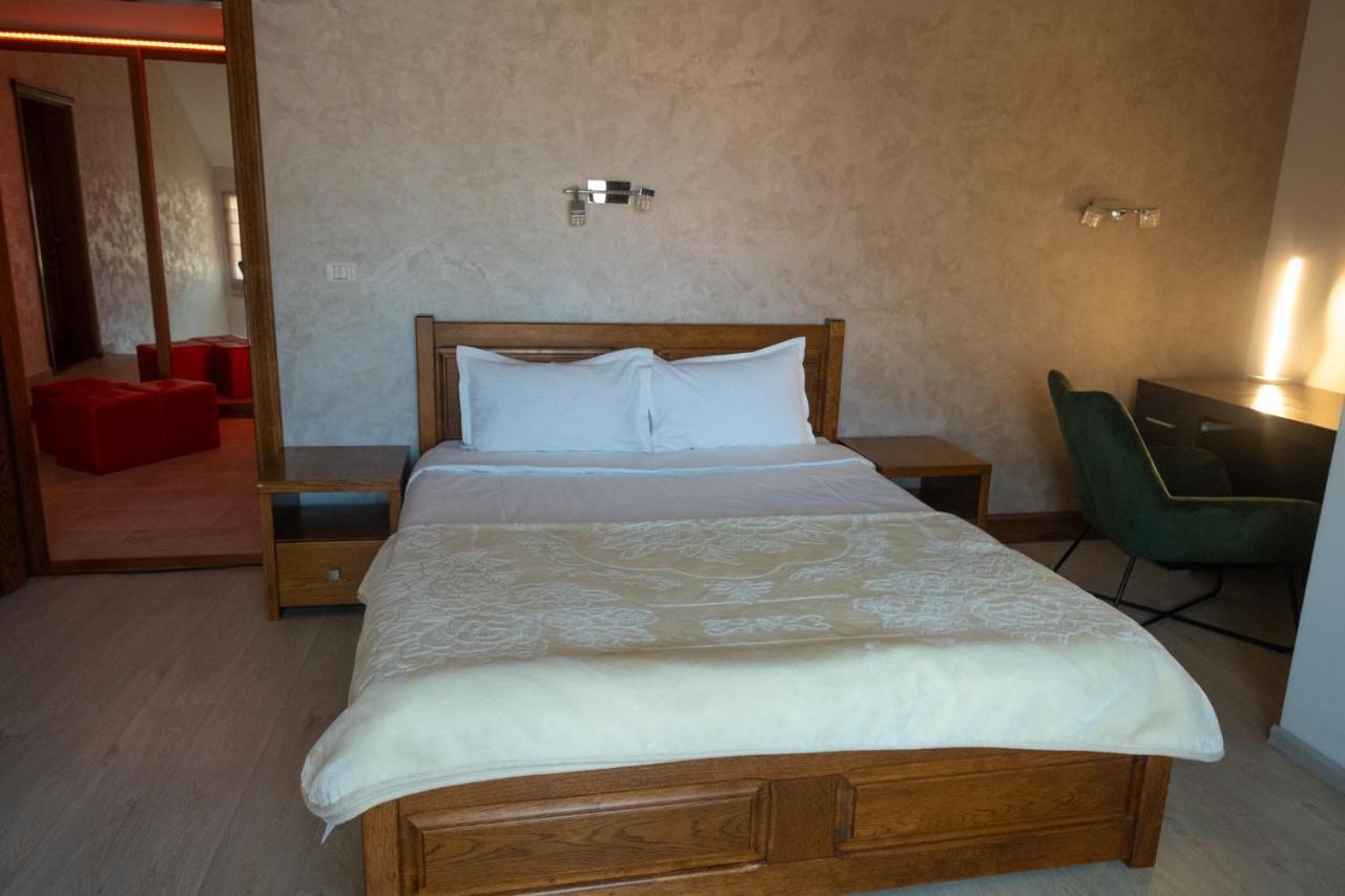 Casa Amaya Bacau Luaran gambar